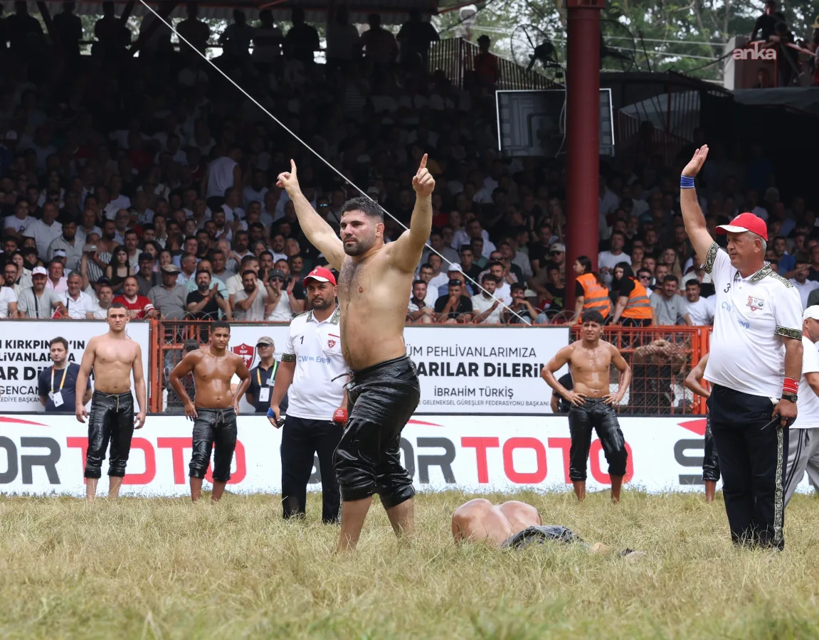 Aybastı Güreşleri’nde Sinoplu Erkan Taş Başpehlivan Oldu