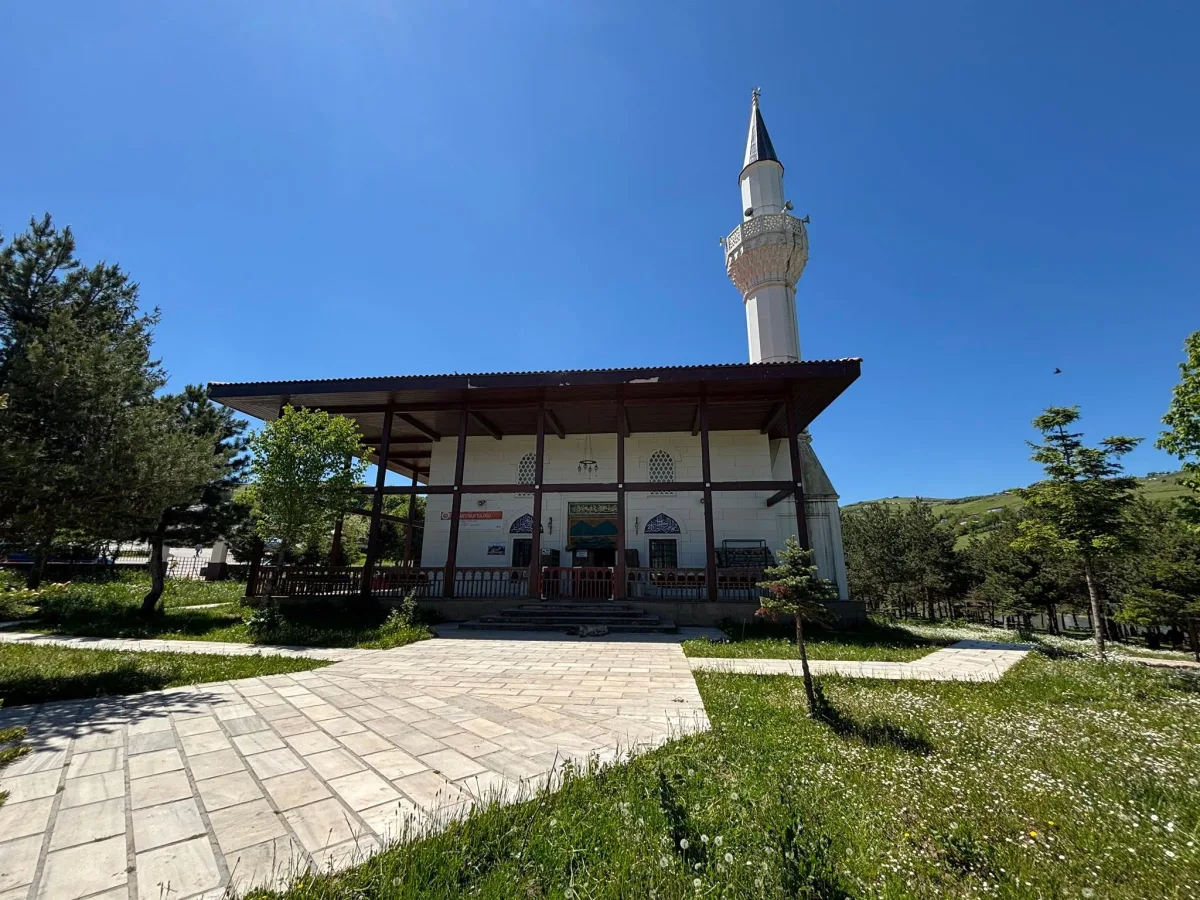 Aybastı Perşembe Yayla Camii'nin Tarihî Geçmişi